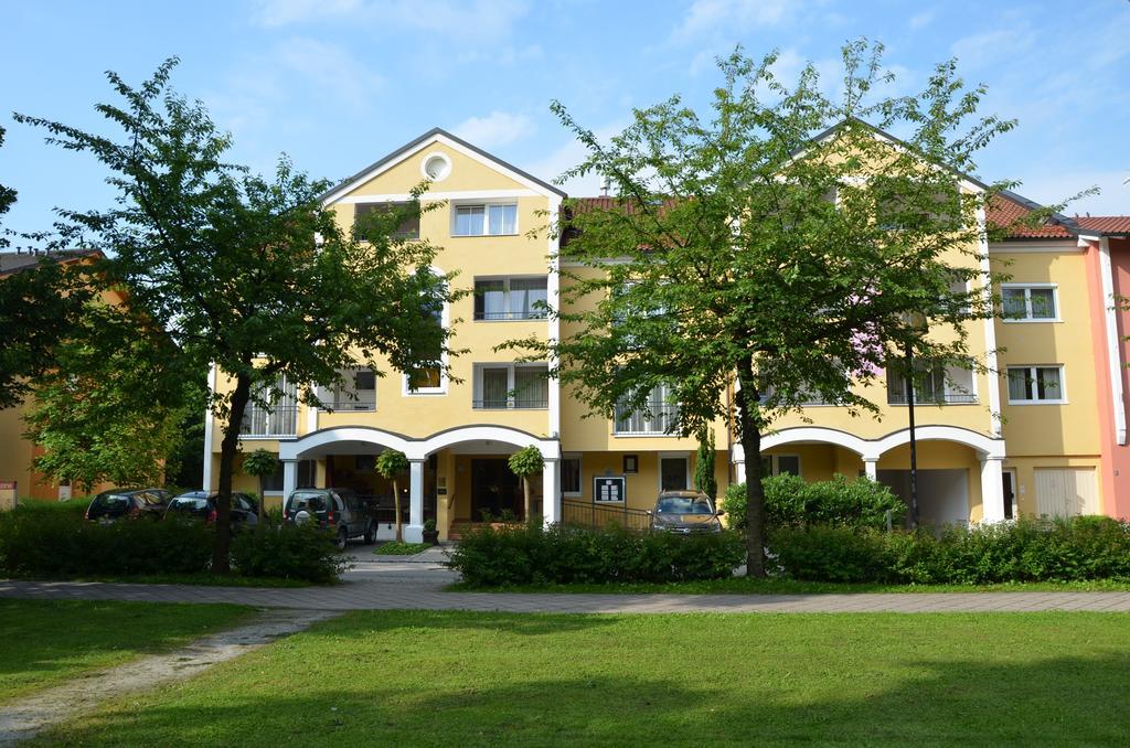 Aparthotel Christine Bad Füssing Εξωτερικό φωτογραφία